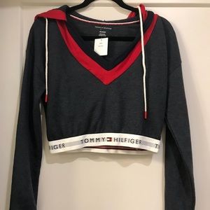 Tommy hilfiger crop hoodie